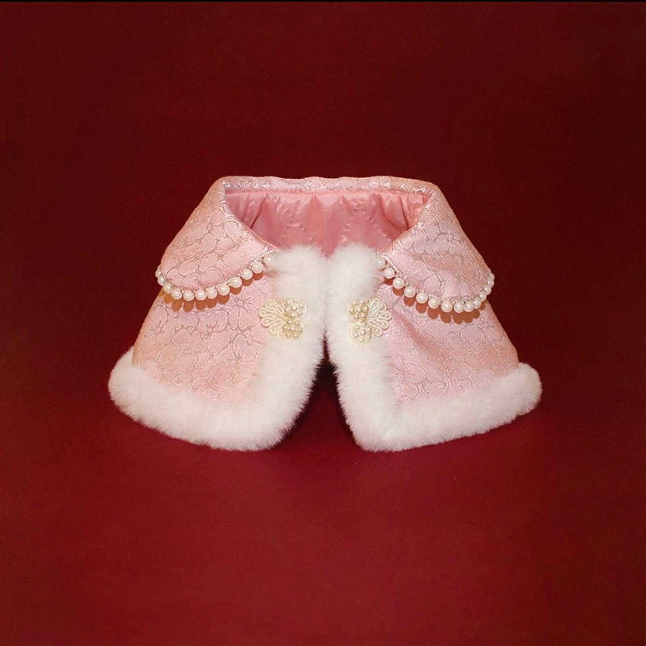 Cloak, shawl, pet cat and dog clothes