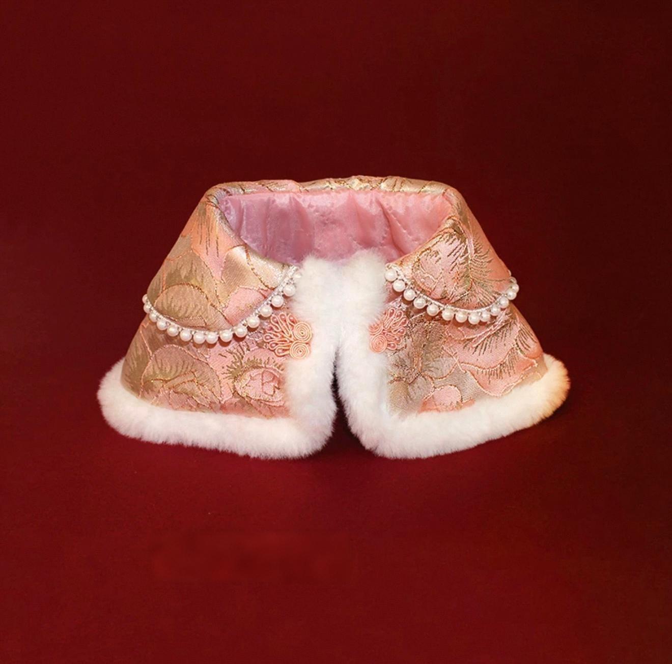 Cloak, shawl, pet cat and dog clothes